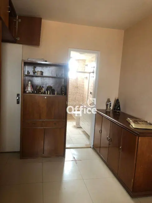 Apartamento com 3 quartos à venda, 132m2 em Setor Central, Anapolis - GO - imagem 4 Foto 4 de Apartamento com 3 quartos à venda, 132m2 em Setor Central, Anapolis - GO