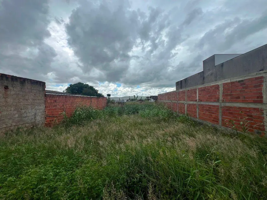 Foto 3 de Terreno / Lote à venda, 300m2 em Jardim dos Ipês, Anapolis - GO