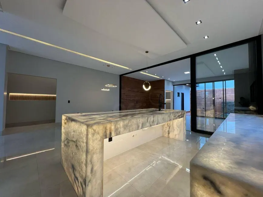 Foto 9 de Casa de Condomínio com 3 quartos à venda, 420m2 em Anápolis City, Anapolis - GO