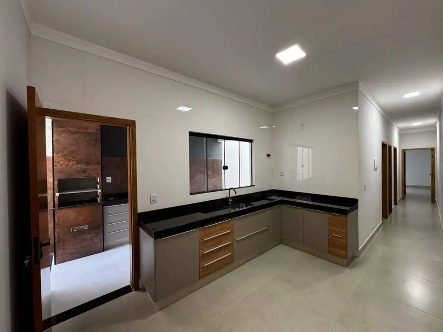 Foto 8 de Casa com 3 quartos à venda, 150m2 em Parque das Primaveras, Anapolis - GO