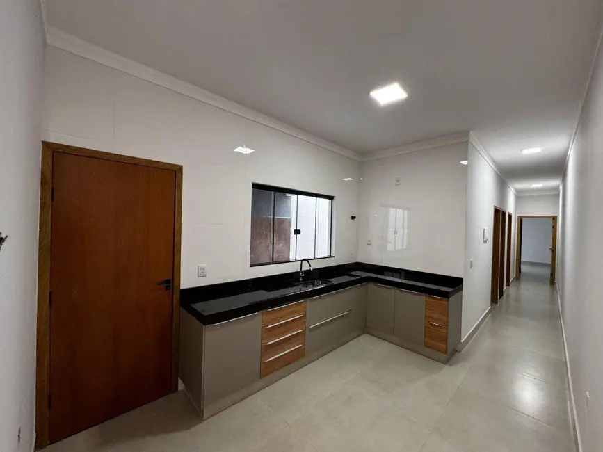 Foto 6 de Casa com 3 quartos à venda, 150m2 em Parque das Primaveras, Anapolis - GO