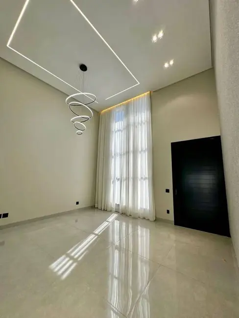 Casa com 3 quartos à venda, 360m2 em Residencial Jardins do Lago, Anapolis - GO - imagem 7 Foto 7 de Casa com 3 quartos à venda, 360m2 em Residencial Jardins do Lago, Anapolis - GO