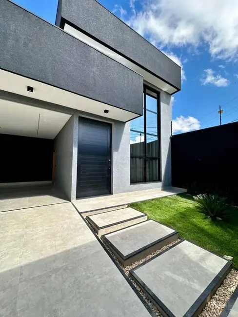 Casa com 3 quartos à venda, 360m2 em Residencial Jardins do Lago, Anapolis - GO - imagem 3 Foto 3 de Casa com 3 quartos à venda, 360m2 em Residencial Jardins do Lago, Anapolis - GO