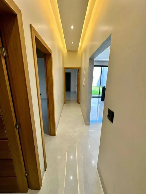 Casa com 3 quartos à venda, 360m2 em Residencial Jardins do Lago, Anapolis - GO - imagem 9 Foto 9 de Casa com 3 quartos à venda, 360m2 em Residencial Jardins do Lago, Anapolis - GO