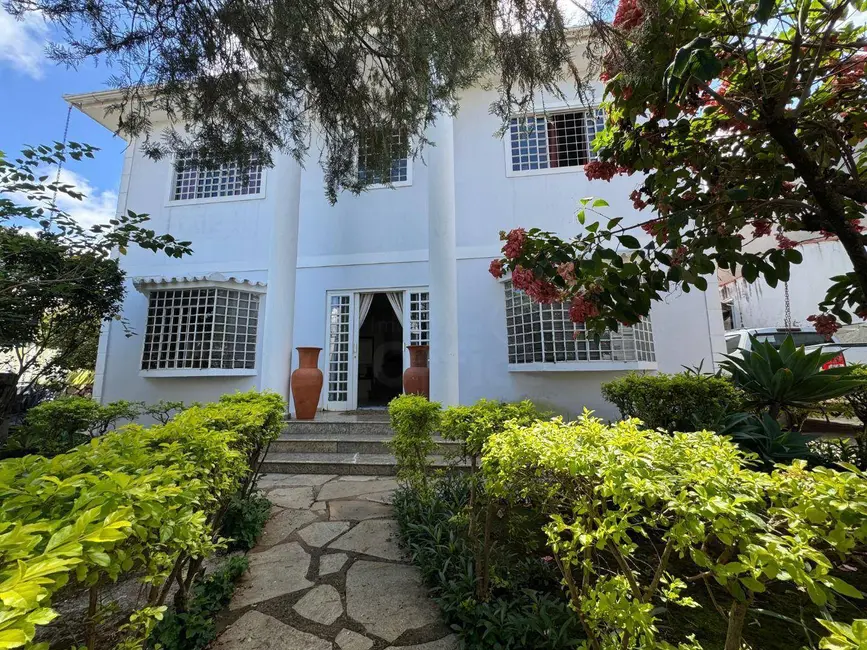 Foto 2 de Casa com 3 quartos à venda, 400m2 em Residencial Araujoville, Anapolis - GO