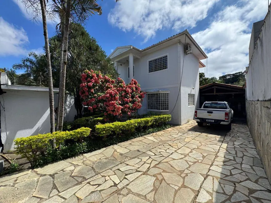 Foto 1 de Casa com 3 quartos à venda, 400m2 em Residencial Araujoville, Anapolis - GO
