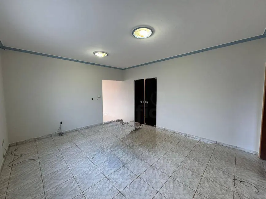 Casa com 3 quartos à venda, 300m2 em Parque Brasília, Anapolis - GO - imagem 4 Foto 4 de Casa com 3 quartos à venda, 300m2 em Parque Brasília, Anapolis - GO