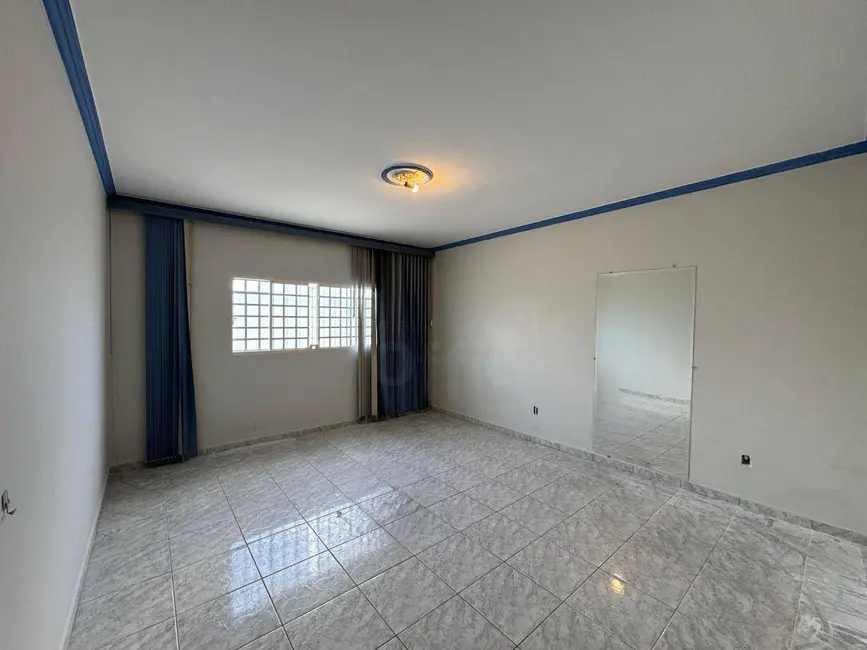 Casa com 3 quartos à venda, 300m2 em Parque Brasília, Anapolis - GO - imagem 7 Foto 7 de Casa com 3 quartos à venda, 300m2 em Parque Brasília, Anapolis - GO