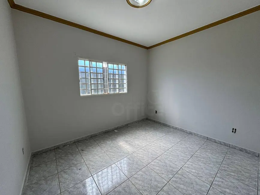 Casa com 3 quartos à venda, 300m2 em Parque Brasília, Anapolis - GO - imagem 8 Foto 8 de Casa com 3 quartos à venda, 300m2 em Parque Brasília, Anapolis - GO