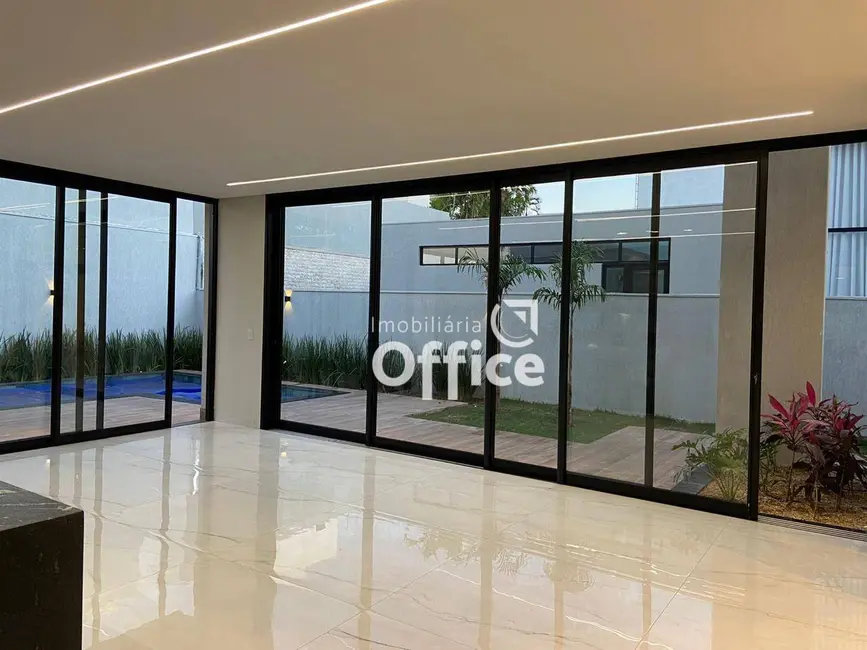 Foto 7 de Sobrado com 4 quartos à venda, 420m2 em Anapolis - GO