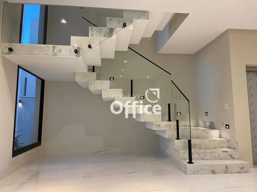 Foto 6 de Sobrado com 4 quartos à venda, 420m2 em Anapolis - GO