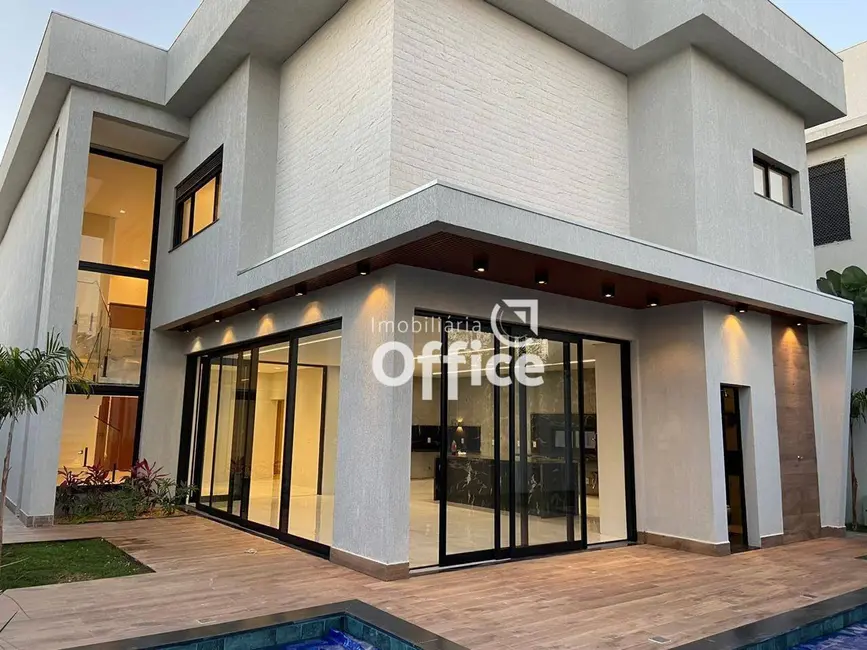 Foto 3 de Sobrado com 4 quartos à venda, 420m2 em Anapolis - GO