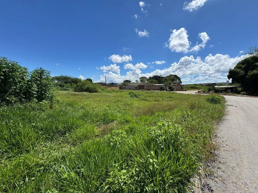 Foto 2 de Terreno / Lote à venda, 900m2 em Anapolis - GO