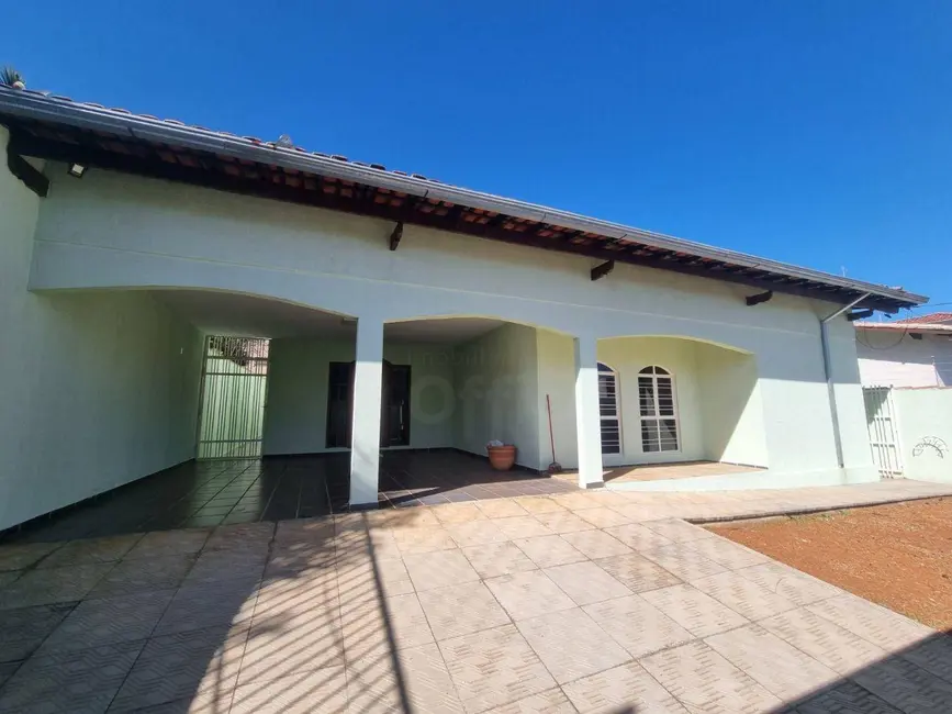 Foto 1 de Casa com 4 quartos à venda, 420m2 em Anápolis City, Anapolis - GO