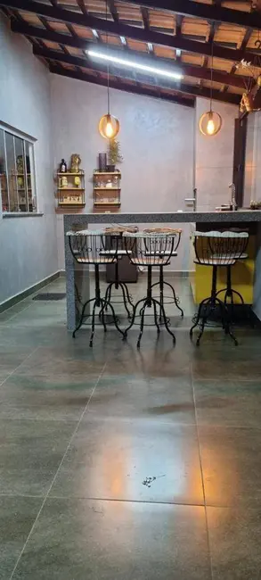 Casa com 3 quartos à venda, 200m2 em Residencial Flamboyant, Anapolis - GO - imagem 5 Foto 5 de Casa com 3 quartos à venda, 200m2 em Residencial Flamboyant, Anapolis - GO