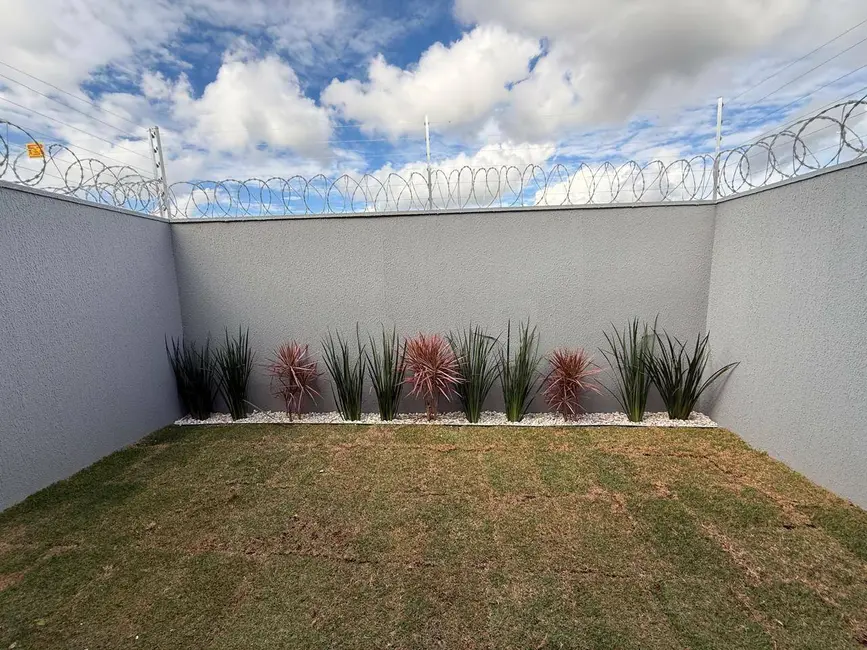 Foto 2 de Casa com 3 quartos à venda, 220m2 em Anapolis - GO