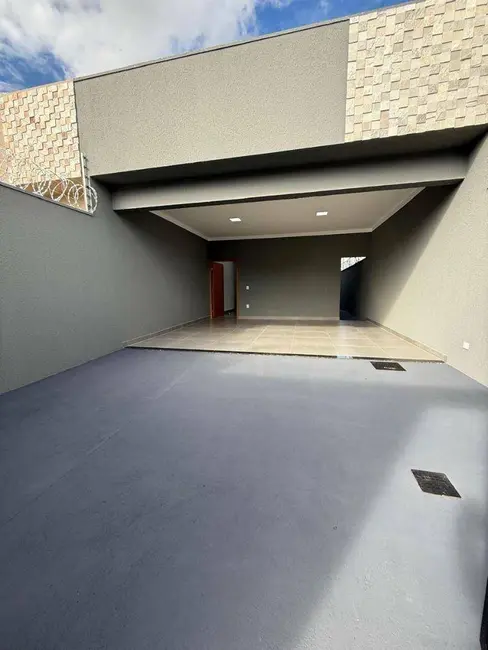 Foto 1 de Casa com 3 quartos à venda, 220m2 em Anapolis - GO