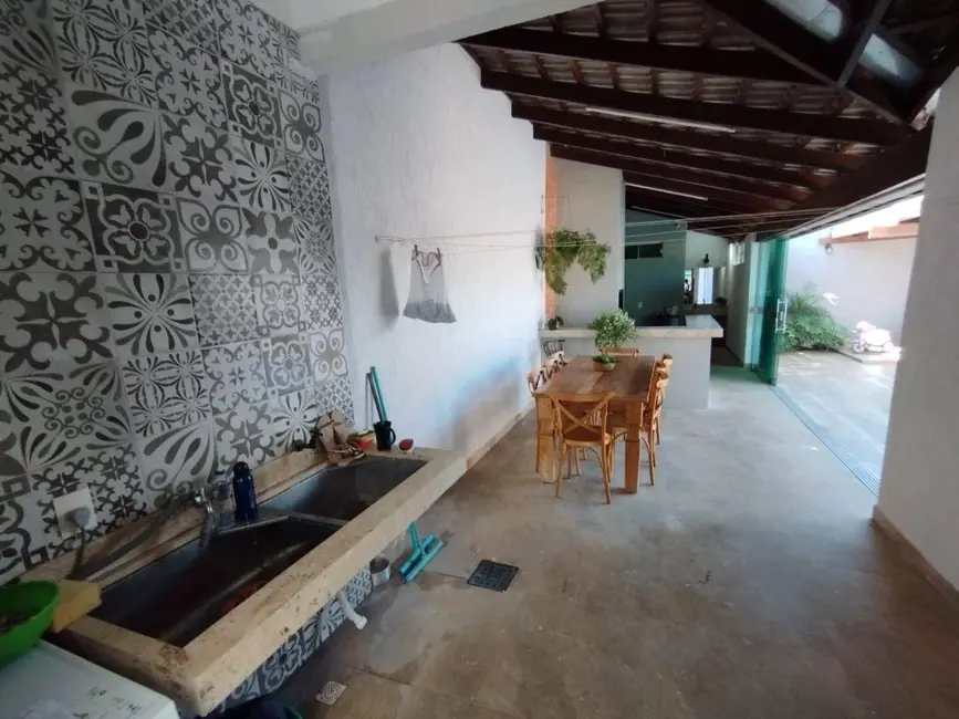 Casa com 3 quartos à venda, 360m2 em Anápolis City, Anapolis - GO - imagem 5 Foto 5 de Casa com 3 quartos à venda, 360m2 em Anápolis City, Anapolis - GO