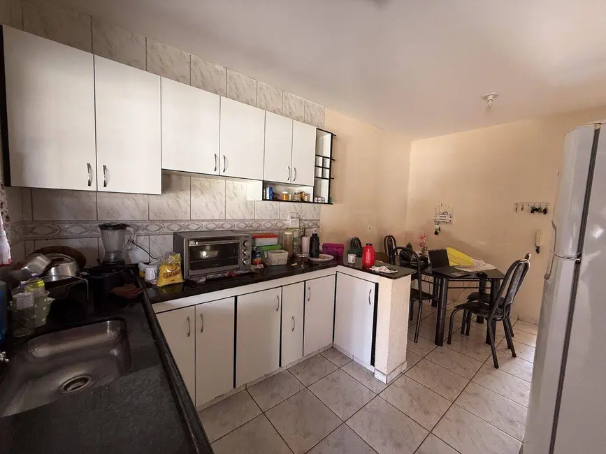 Casa com 3 quartos à venda, 300m2 em Víviam Parque, Anapolis - GO - imagem 6 Foto 6 de Casa com 3 quartos à venda, 300m2 em Víviam Parque, Anapolis - GO