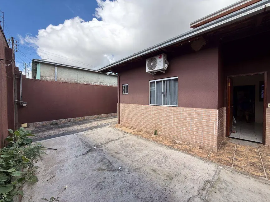 Foto 1 de Casa com 3 quartos à venda, 300m2 em Víviam Parque, Anapolis - GO