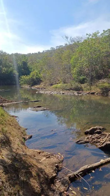 Foto 1 de Chácara com 100 quartos à venda, 24200m2 em Pirenopolis - GO