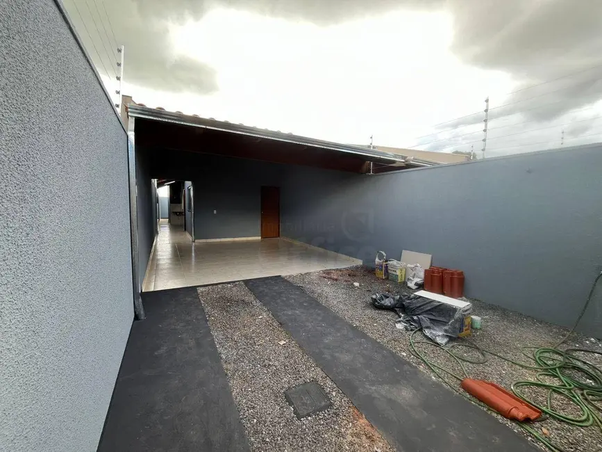 Foto 2 de Casa com 2 quartos à venda, 150m2 em Víviam Parque, Anapolis - GO