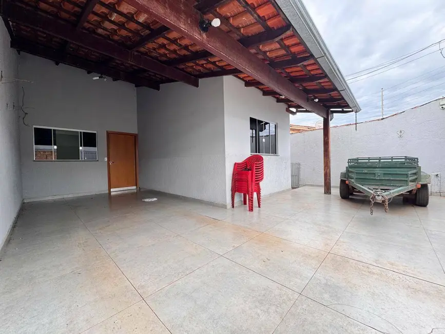 Foto 1 de Casa com 3 quartos à venda, 200m2 em Residencial Flamboyant, Anapolis - GO