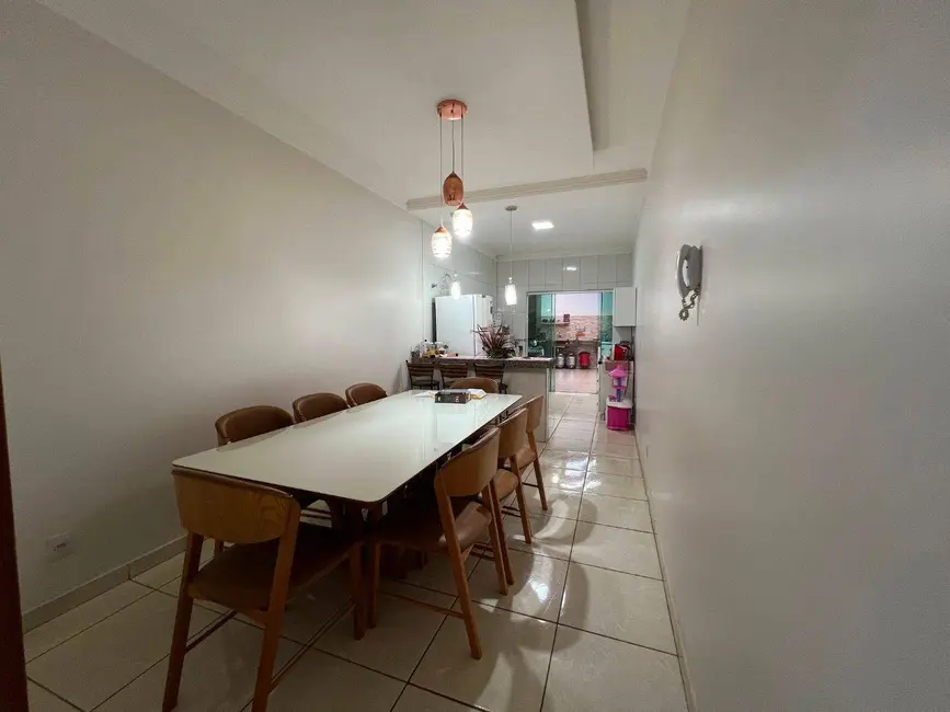 Foto 2 de Casa com 3 quartos à venda, 200m2 em Residencial Vale do Sol, Anapolis - GO