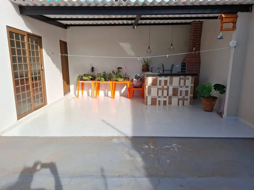 Foto 9 de Casa com 2 quartos à venda, 200m2 em Jardim Primavera 2ª Etapa, Anapolis - GO