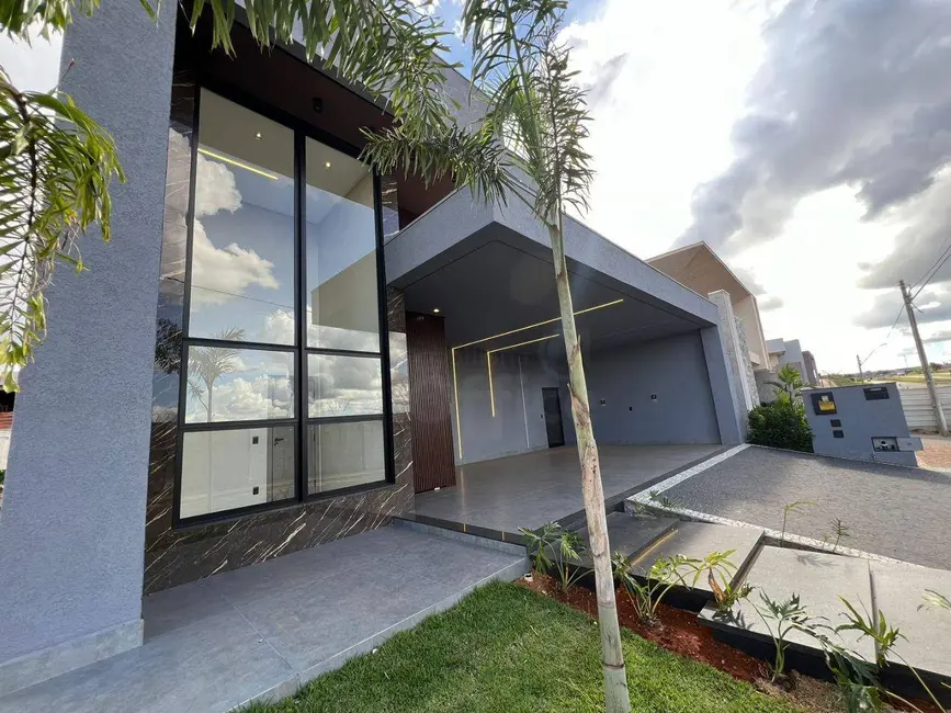 Foto 1 de Casa de Condomínio com 4 quartos à venda, 598m2 em Condomínio Residencial Grand Trianon, Anapolis - GO