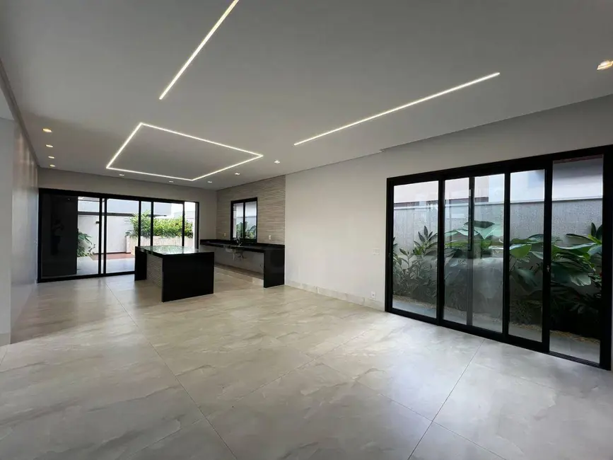 Foto 9 de Casa de Condomínio com 4 quartos à venda, 537m2 em Condomínio Residencial Grand Trianon, Anapolis - GO