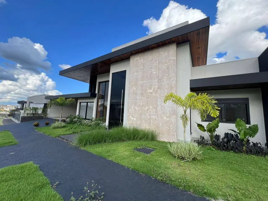 Foto 1 de Casa de Condomínio com 4 quartos à venda, 537m2 em Condomínio Residencial Grand Trianon, Anapolis - GO