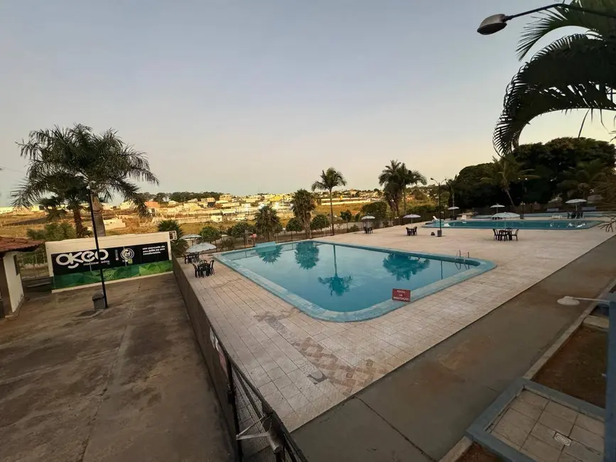 Foto 2 de Apartamento com 2 quartos à venda, 60m2 em Parque Calixtópolis, Anapolis - GO