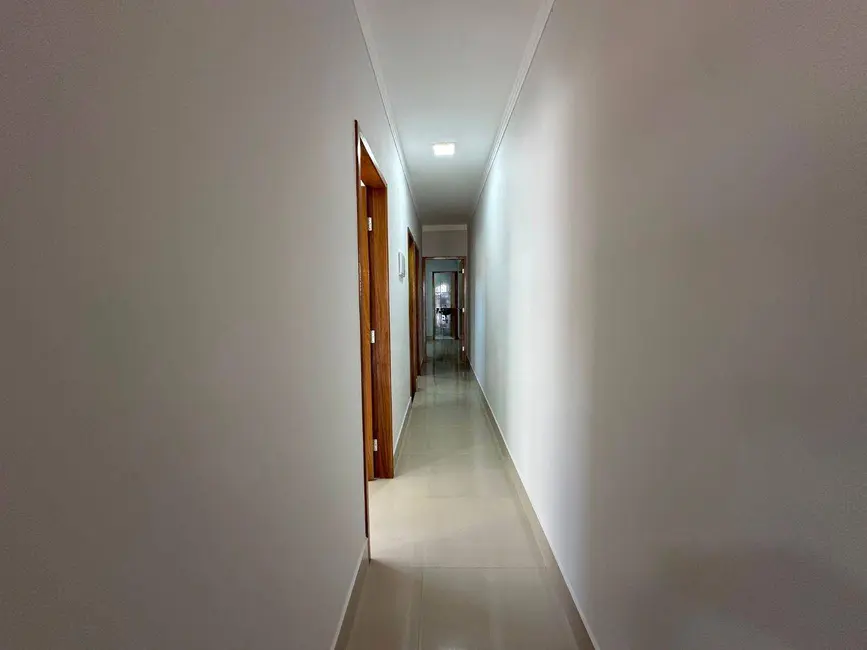 Casa com 3 quartos à venda, 150m2 em Jardim Primavera 2ª Etapa, Anapolis - GO - imagem 9 Foto 9 de Casa com 3 quartos à venda, 150m2 em Jardim Primavera 2ª Etapa, Anapolis - GO