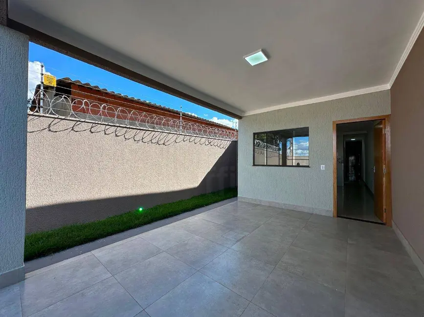 Casa com 3 quartos à venda, 150m2 em Jardim Primavera 2ª Etapa, Anapolis - GO - imagem 4 Foto 4 de Casa com 3 quartos à venda, 150m2 em Jardim Primavera 2ª Etapa, Anapolis - GO