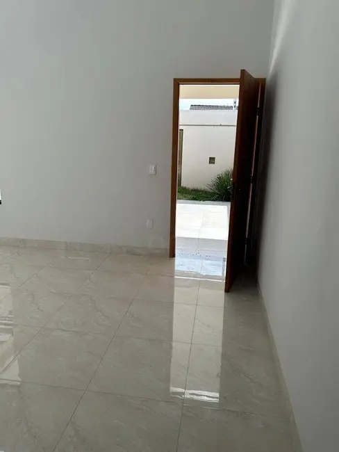 Casa com 3 quartos à venda, 150m2 em Parque Brasília, Anapolis - GO - imagem 8 Foto 8 de Casa com 3 quartos à venda, 150m2 em Parque Brasília, Anapolis - GO