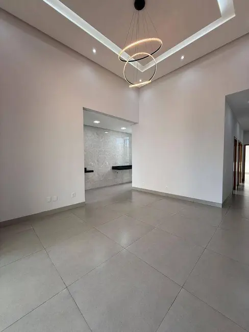 Casa com 3 quartos à venda, 150m2 em Anapolis - GO - imagem 2 Foto 2 de Casa com 3 quartos à venda, 150m2 em Anapolis - GO