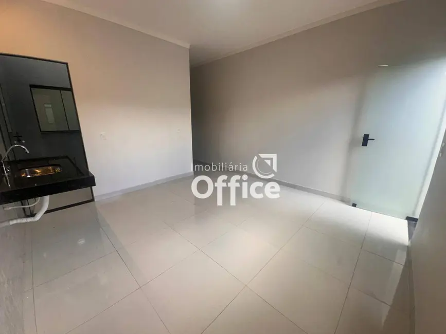 Casa com 3 quartos à venda, 100m2 em Residencial Flor do Cerrado, Anapolis - GO - imagem 3 Foto 3 de Casa com 3 quartos à venda, 100m2 em Residencial Flor do Cerrado, Anapolis - GO