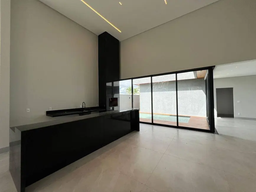 Foto 7 de Casa de Condomínio com 3 quartos à venda, 360m2 em Condomínio Terras Alpha Anápolis, Anapolis - GO