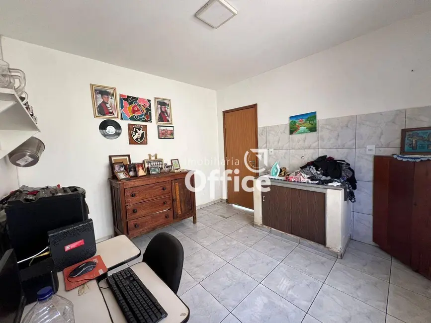 Casa com 3 quartos à venda, 490m2 em Jundiaí, Anapolis - GO - imagem 6 Foto 6 de Casa com 3 quartos à venda, 490m2 em Jundiaí, Anapolis - GO