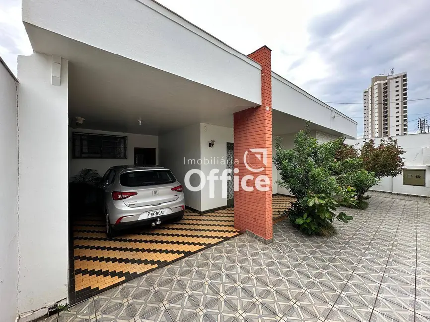 Foto 1 de Casa com 5 quartos à venda, 455m2 em Jundiaí, Anapolis - GO