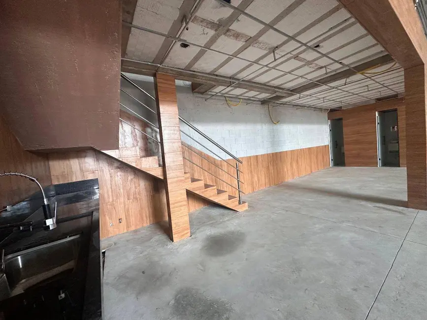 Armazém / Galpão à venda, 300m2 em Residencial Flor do Cerrado, Anapolis - GO - imagem 6 Foto 6 de Armazém / Galpão à venda, 300m2 em Residencial Flor do Cerrado, Anapolis - GO