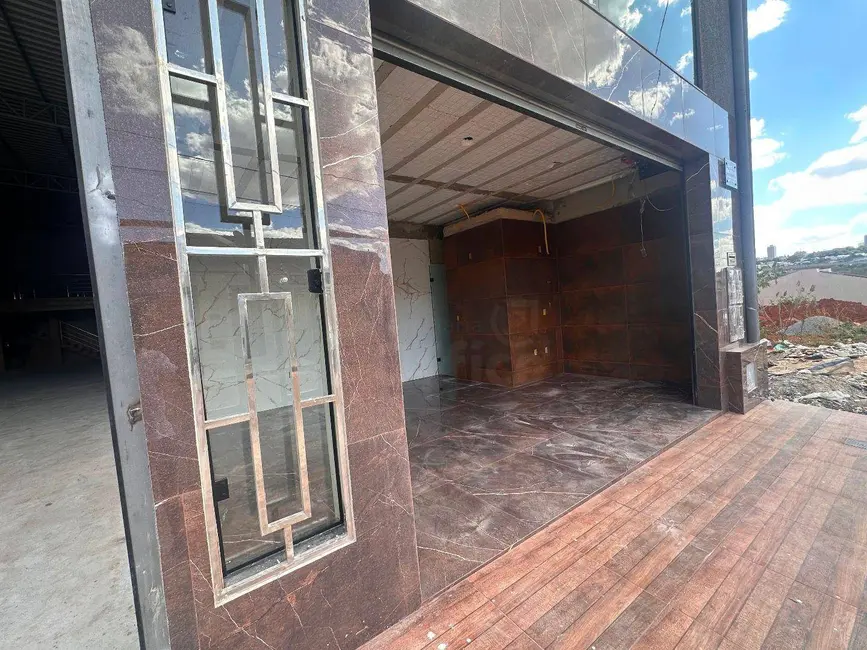 Armazém / Galpão à venda, 300m2 em Residencial Flor do Cerrado, Anapolis - GO - imagem 3 Foto 3 de Armazém / Galpão à venda, 300m2 em Residencial Flor do Cerrado, Anapolis - GO