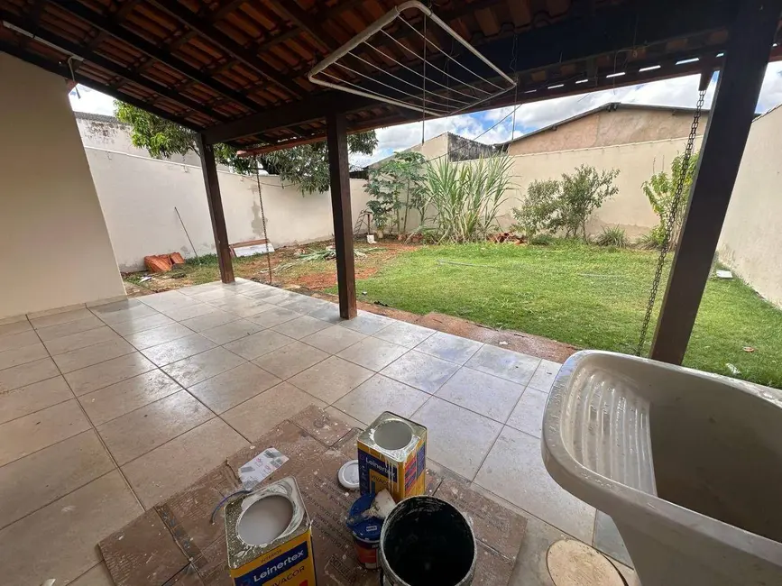 Foto 1 de Casa com 3 quartos à venda, 300m2 em Jardim dos Ipês, Anapolis - GO
