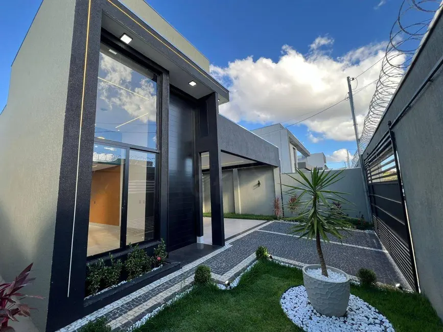 Foto 3 de Casa com 3 quartos à venda, 200m2 em Loteamento Residencial Verona, Anapolis - GO