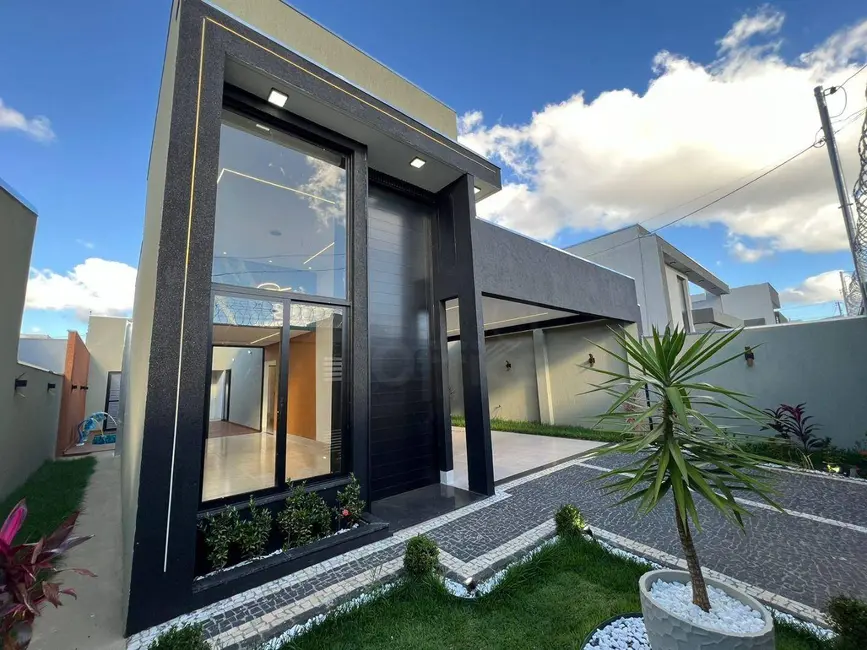 Foto 2 de Casa com 3 quartos à venda, 200m2 em Loteamento Residencial Verona, Anapolis - GO