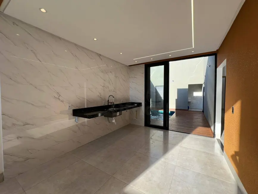 Foto 9 de Casa com 3 quartos à venda, 200m2 em Loteamento Residencial Verona, Anapolis - GO