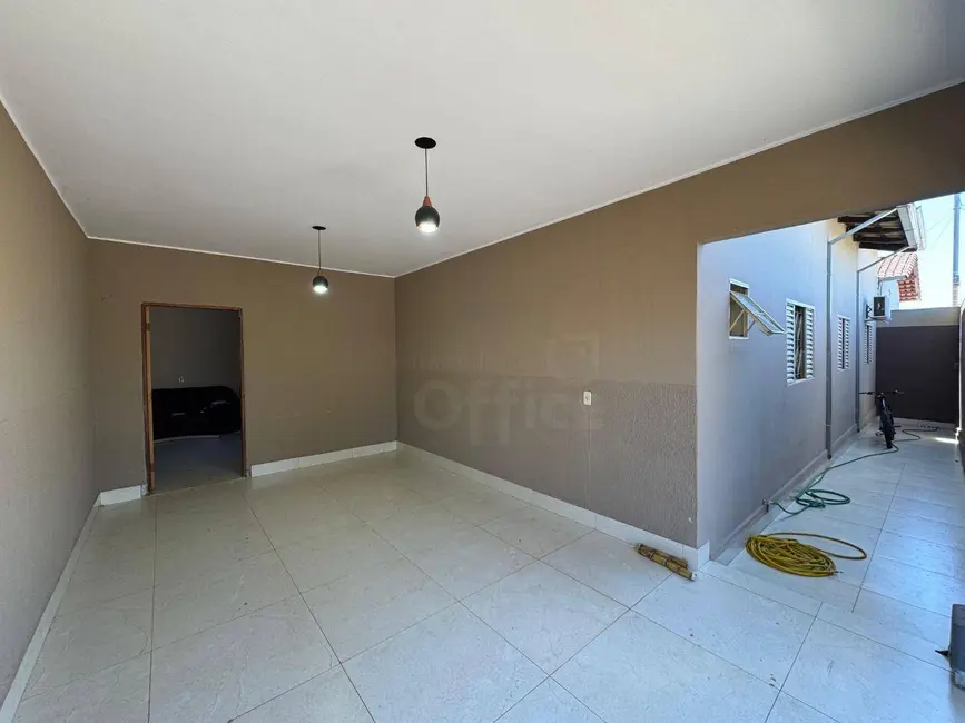 Foto 1 de Casa com 3 quartos à venda, 350m2 em Jardim dos Ipês, Anapolis - GO