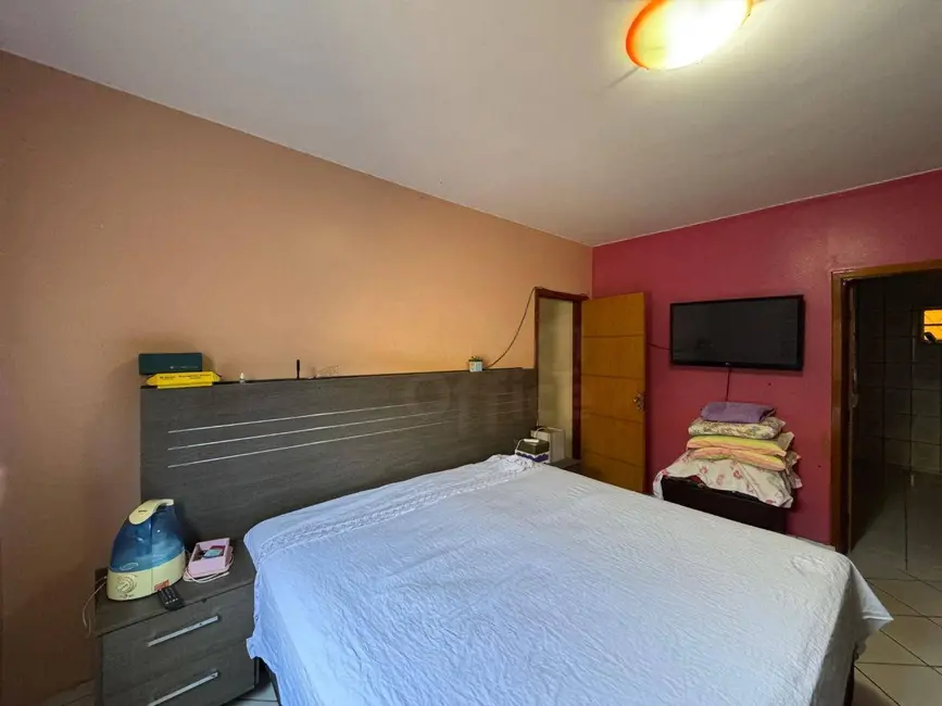 Casa com 3 quartos à venda, 350m2 em Jardim dos Ipês, Anapolis - GO - imagem 9 Foto 9 de Casa com 3 quartos à venda, 350m2 em Jardim dos Ipês, Anapolis - GO