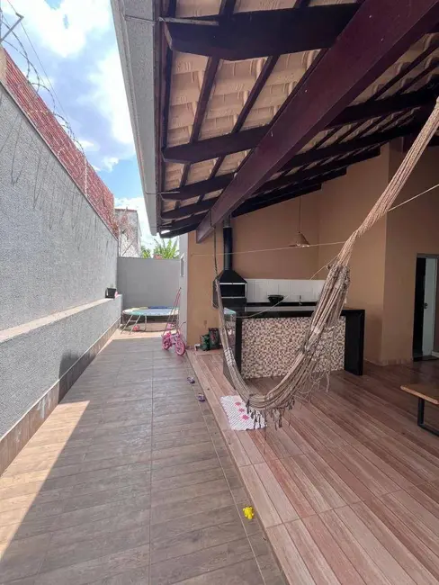 Casa com 3 quartos à venda, 300m2 em Parque dos Pirineus, Anapolis - GO - imagem 8 Foto 8 de Casa com 3 quartos à venda, 300m2 em Parque dos Pirineus, Anapolis - GO